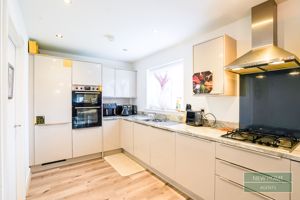 Photo 16- click for photo gallery